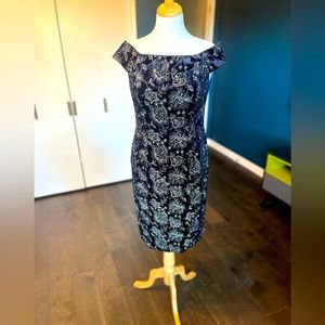 adrianna papell velvet dress royal blue
gold embroidery